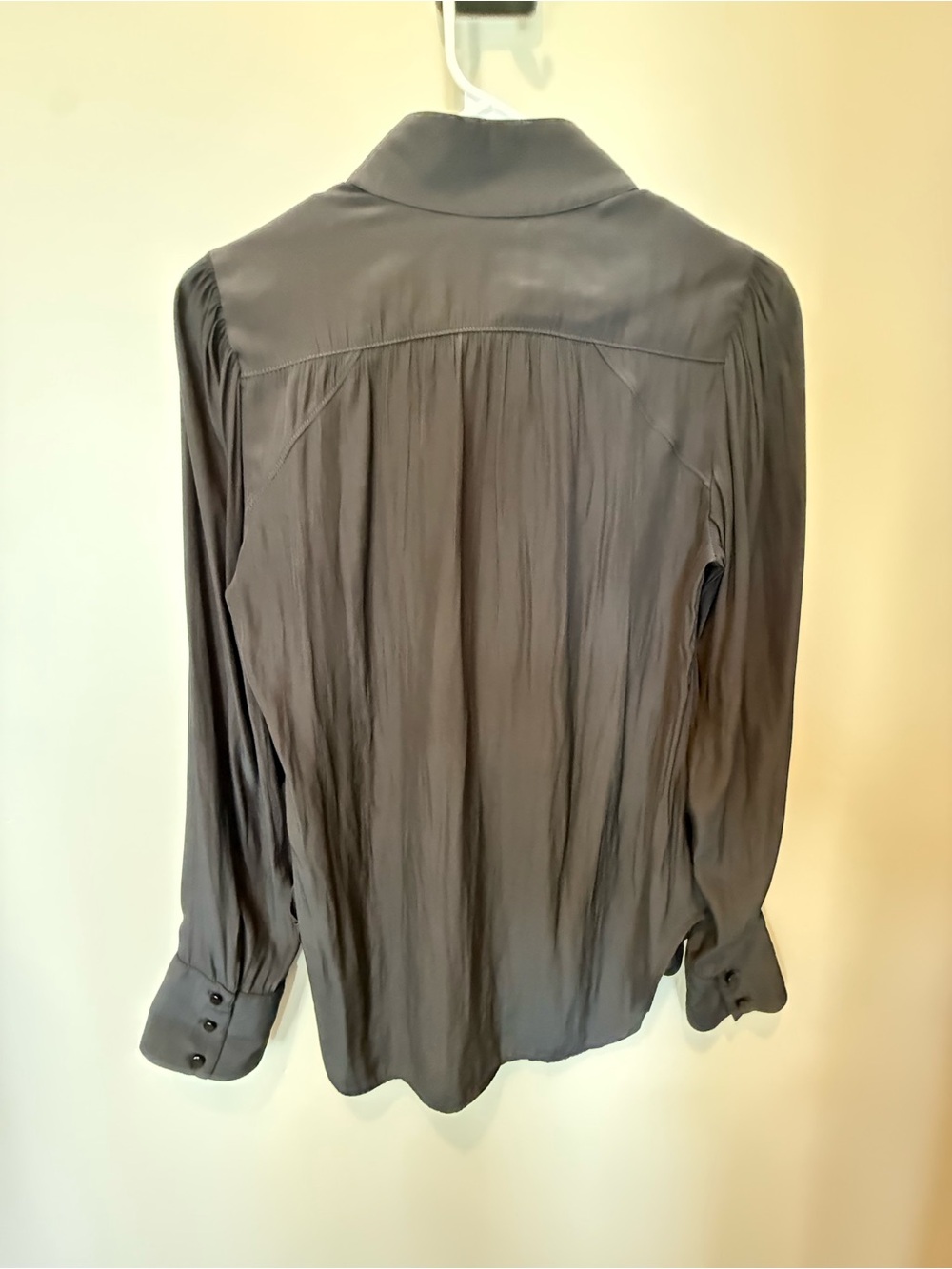 Calvin Rucker Black Ruffle-Trim Zip Blouse LB004-012 - Picture 2 of 7